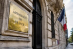Ambassade avec plaque